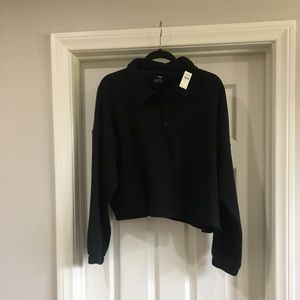 Brand new cropped button sweatshirt